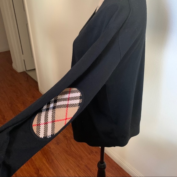 Burberry knit cardigan M